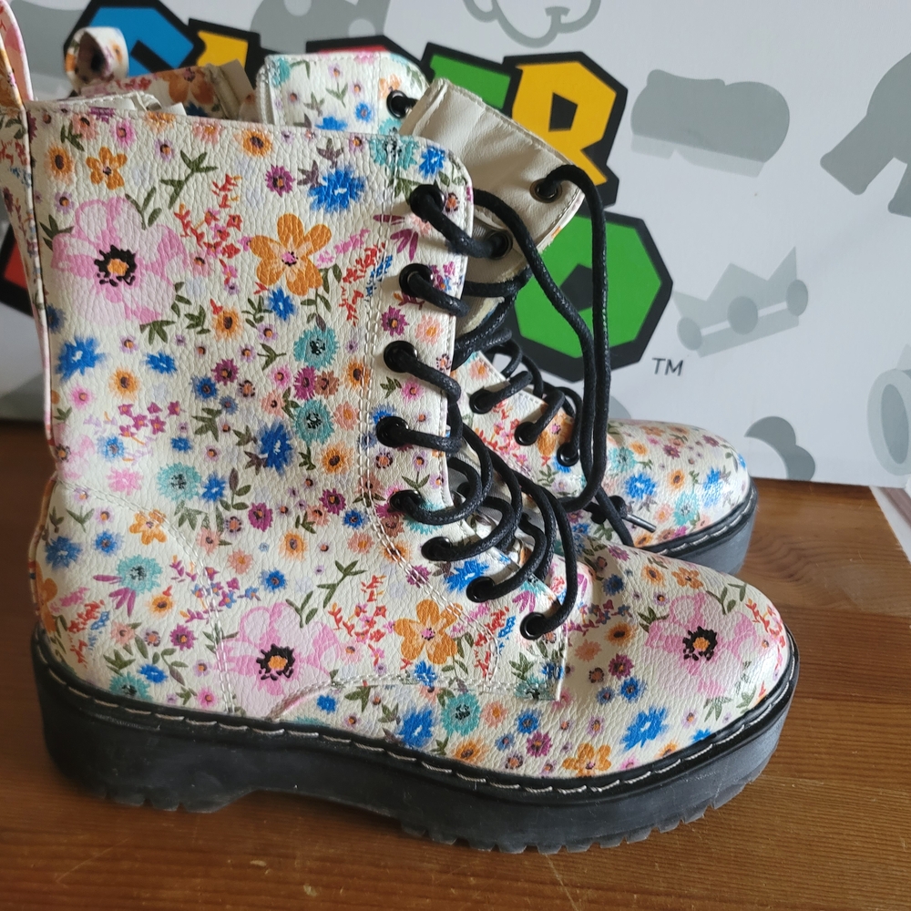 Floral Lace-Up Boots
